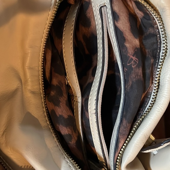 B. Makowsky Italian Full Leather Cream Calf Skin Hand Bag 10 Pockets - Picture 8 of 13